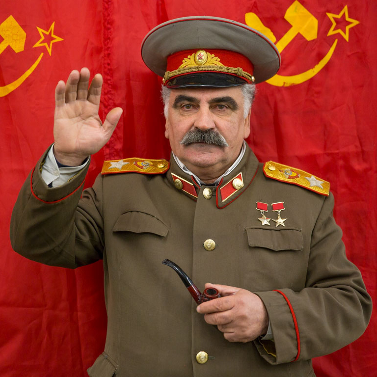 2894 Сталин